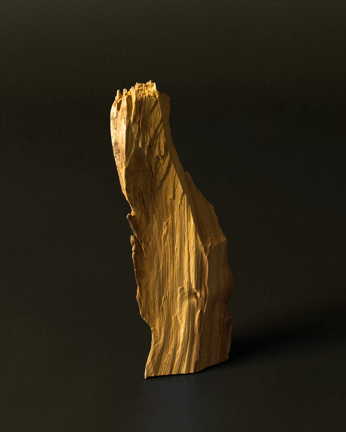 Raw sandalwood
